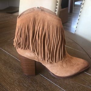 Brand New Sam Edelman Benjie Boots. Be ready for your next Rodeo or 16 Candles!